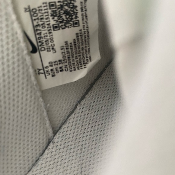 EUC Nike Air Force 1 size 7Y - Picture 8 of 8